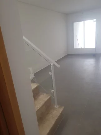 Imagem VENDO SOBRADO COM 03 SUÍTES NO BAIRRO VILA ERNA! (CUPECÊ)