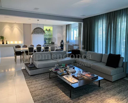 Imagem Apartamento em Higienópolis com 3 suítes e 4 vagas, 292,13m².