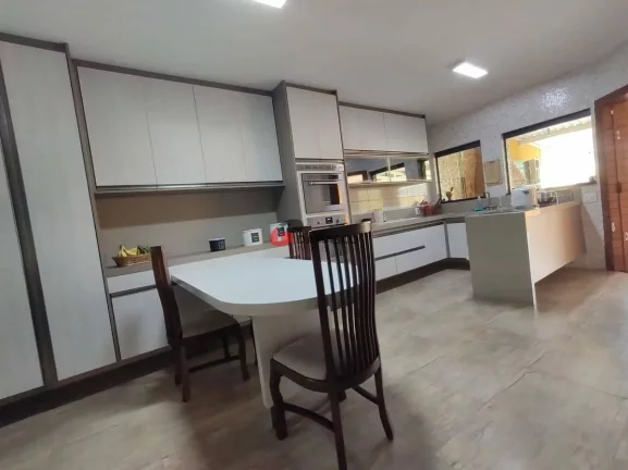 Imagem Sobrado à venda 3 Quartos, 1 Suite, 15 Vagas, 296M², Santa Maria, São Caetano do Sul - SP