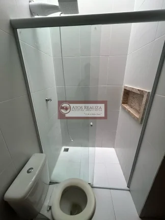 Imagem Sobrado à Venda no Jardim Ubirajara, Região de Interlagos SP, 2 Suítes, Lavabo, 2 vagas de Garagem, 70m²