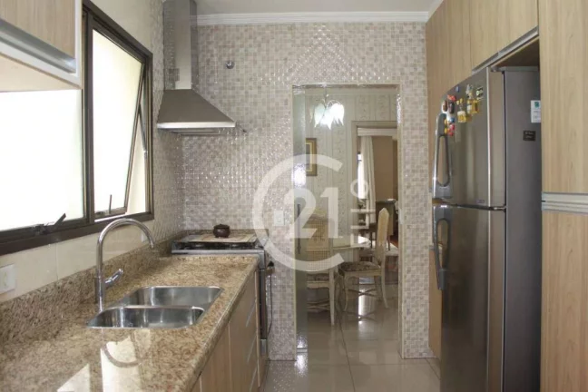 Imagem Na melhor rua de Moema, 159m², 4 suítes