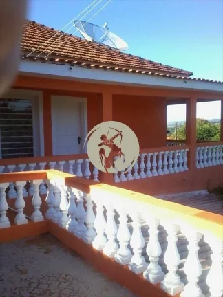 Imagem CASA COM SALA;COZINHA, QUARTO , BANHEIRO E CONTENDO COM 4 KITCHINETES INDEPENDENTES. IDEAL PARA CASA...