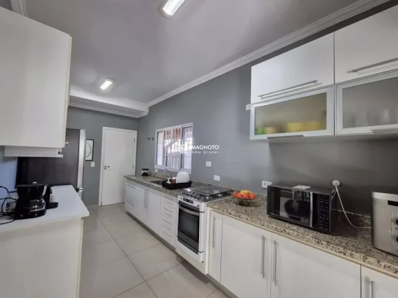 Imagem Casa com 3 dormitórios à venda, 210 m² por R$ 960.000,00 - Jd Porangaba - Águas de São Pedro/SP