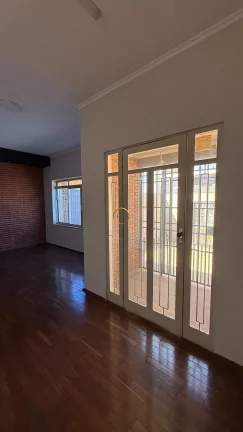Imagem EXCELENTE IMÓVEL AO LADO DA AVENIDA MAJOR NICACIO E PRÓXIMO A FACULDADE FDF DISPONIVEL PARA LOCAÇÃO - (RESIDENCIAL/COMERCIAL)