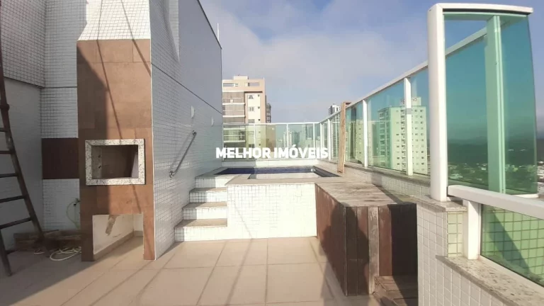 Imagem Cobertura Duplex à Venda com 04 Suítes sendo 01 Máster com Hidro, Sacada integrada localizado na 2 Quadra Mar de Balneário Camboriú - SC