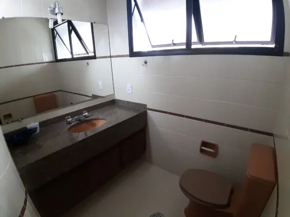 Imagem APARTAMENTO AMPLO, 1 QUADRA DA PRAIA DE PITANGUEIRAS, SÃO 3 SUÍTE DORMTÓRIOS, COM LAZER E DUAS VAGAS