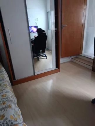 Imagem Sobrado à Venda em Santo André-SP, Bairro Casa Branca: 3 Quartos, 1 Suíte, 2 Banheiros, 2 Vagas e 120m² de Área