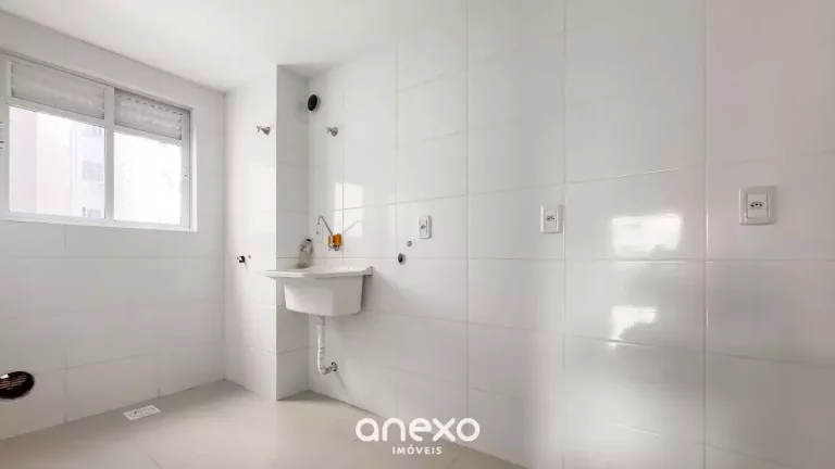 Imagem Apartamento para Locação em Blumenau com 3 dormitórios sendo 3 suítes com 2 vagas de garagem.