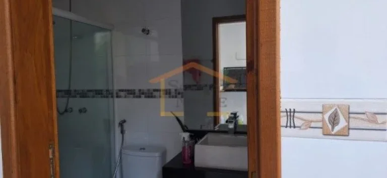 Imagem Sobrado com 170m², muito bem distribuído, 3 dormitórios, 2 banheiros, sala de estar aconchegante,...