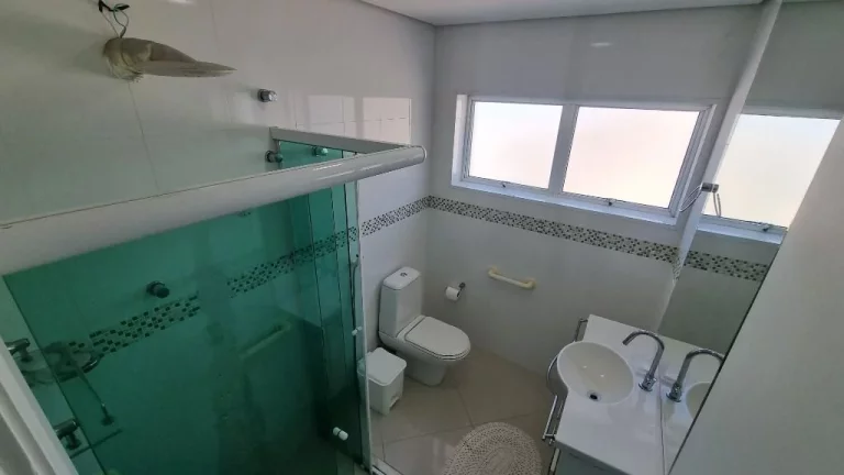 Imagem Apartamento com 4 dormitórios à venda, 180 m² - Pitangueiras - Guarujá/SP