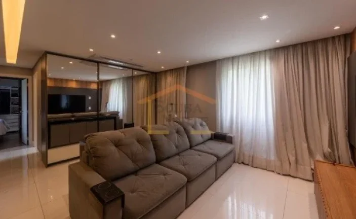 Imagem Apartamento 80m², totalmente reformado, porteira fechada, 2 dormitórios, sendo 1 suíte com banhei...