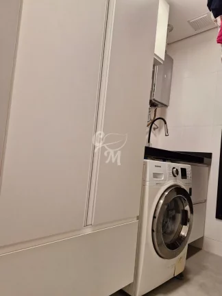 Imagem Lindo apartamento, em andar alto e sol da manhã!