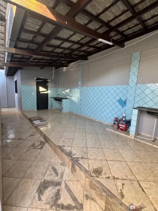 Imagem Casa à Venda no Jardim Panorâmico – 3 Quartos, R$450 mil
