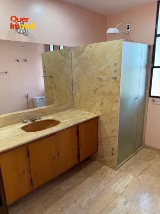 Imagem Oportunidade: Casa à venda no Jardim Sumaré, Zona Sul de Ribeirão Preto-SP. 5 quartos, 2 suítes, 4 salas, 6 banheiros, 6 vagas de garagem, 880m². Quer Imóvel Negócios Imobiliários.