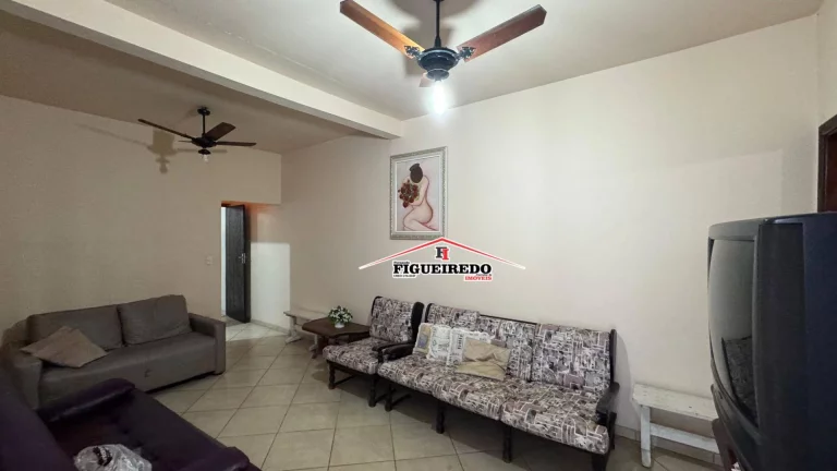 Imagem Casa à venda, 90 m² por R$ 395.000,00 - Maracanã - Praia Grande/SP