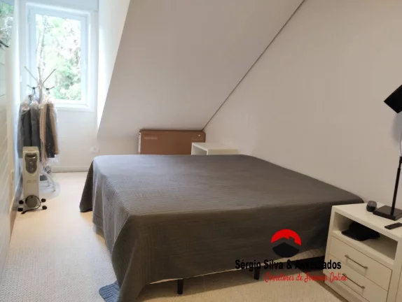 Imagem Apartamento Duplex Mobiliado a Venda no Vila Capivari em Campos do Jordão.