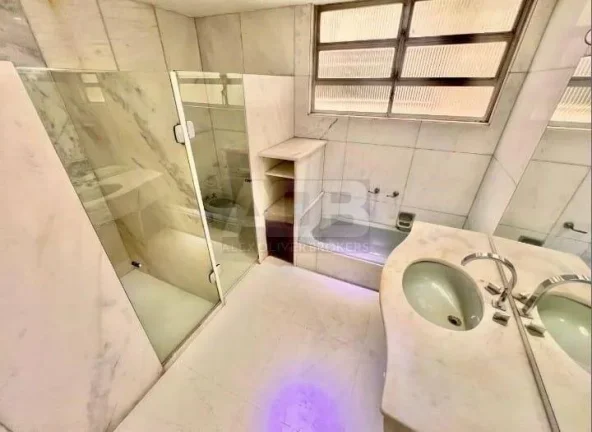 Imagem Apartamento à venda em Botafogo, 4quartos, 2 vagas e 270m2