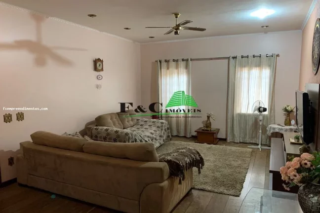 Imagem Casa para Venda em Limeira, Boa Vista, 3 dormitórios, 4 banheiros, 4 vagas