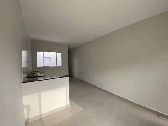 Imagem Casa à venda com 2 domitórios com suíte, próximo de tudo!