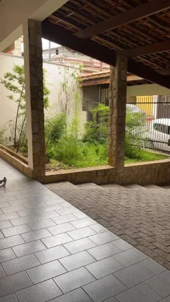 Imagem Casa com 3 dormitórios para alugar, 240 m² por R$ 4.478,45/mês - Vila Luzita - Santo André/SP