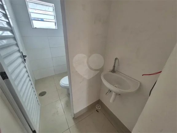Imagem Apartamento para alugar com 2 quartos no condomínio Ariosto, São Paulo - SP