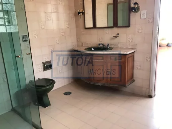 Imagem CASA COM 4 QUARTOS A ALGUNS METROS DO METRÔ ANA ROSA