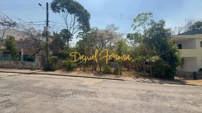 Imagem Excelente lote de 725 m² - Condomínio regularizado: escriturado e registrado