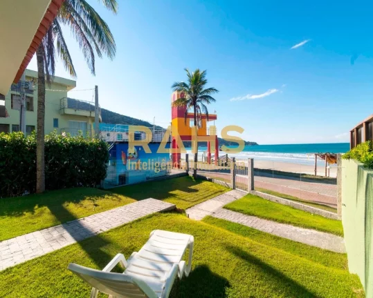 Imagem Sabe aquele sonho de Casa a Beira Mar de Bombinhas? Pois é, eu posso ajudar a realiza-lo com essa i...