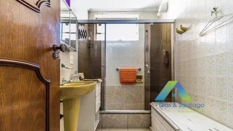 Imagem Lindo apartamento em área nobre, 3 dormitórios sendo 1 suíte, excelente localização. Venha conhecer!