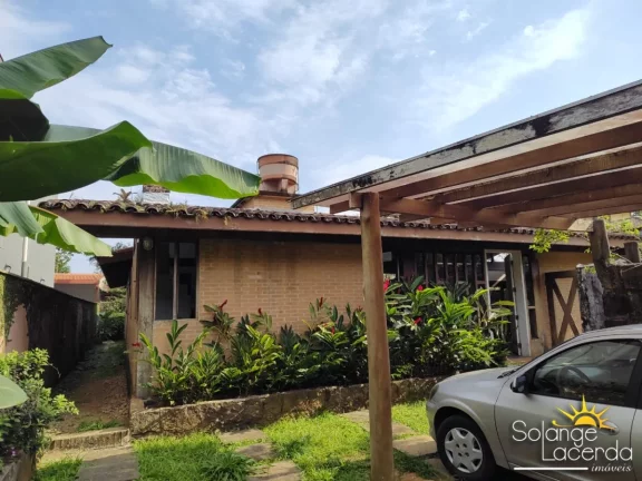 Imagem Casa Térrea com Edícula - Escritura Definitiva - Ampla Varanda em L