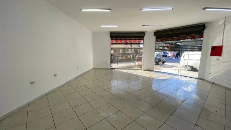 Imagem Salão Comercial de Esquina para Locação – Miolo do Ipiranga
