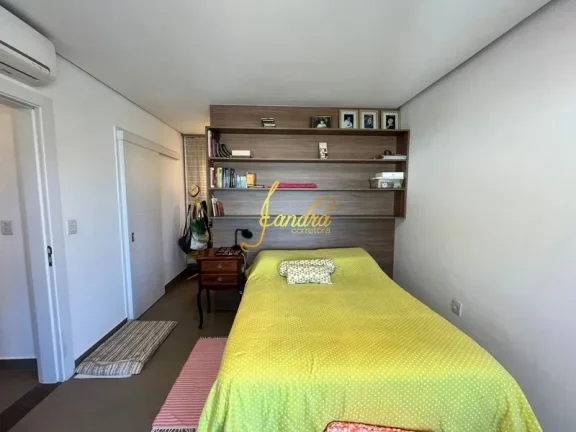 Imagem Sobrado Beira Lago, com 04 suites e piscina aquecida
