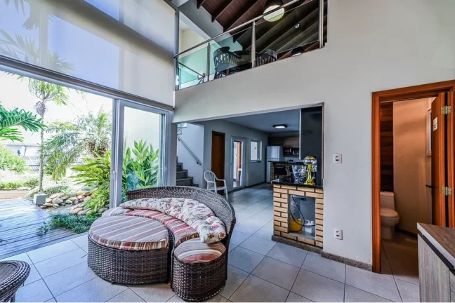 Imagem Casa à venda em Porto Alegre, Menino Deus, com 5 quartos, 714,17m2 Imagem Casa à venda em Porto Alegre, Menino Deus, com 5 quartos, 714,17m2