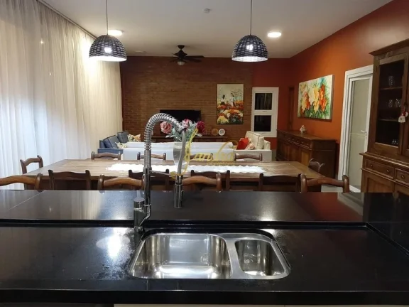 Imagem Excelente Casa no Condomínio Malibu! Com 04 suites