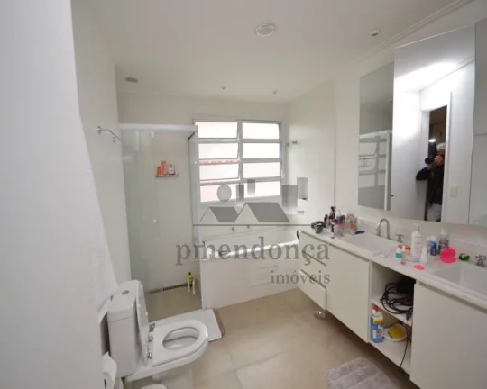 Imagem Lindíssimo apartamento, totalmente reformado, moderno, espaçoso, living para dois ambientes, varan...