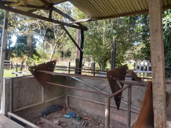 Imagem Oportunidade para Investidor para Venda em Duque de Caxias, Centro, 3 dormitórios, 2 suítes, 2 banheiros, 5 vagas