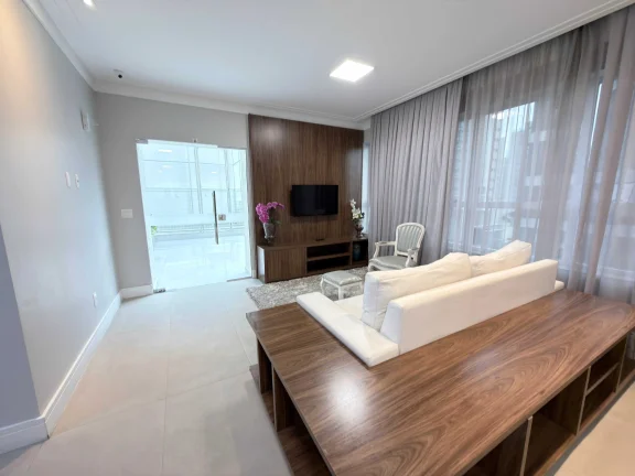 Imagem Apartamento com 3 dormitórios sendo 3 suítes e 3 vagas de garagem em Balneário Camboriú/SC