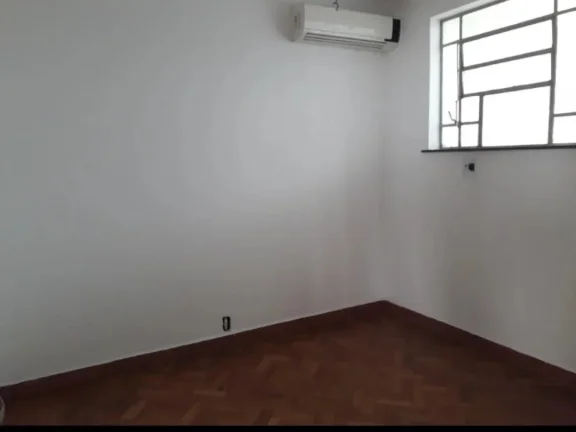 Imagem Casa para Venda em Rio de Janeiro, Campo Grande, 5 dormitórios, 1 suíte, 4 banheiros, 30 vagas