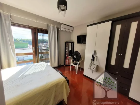 Imagem Casa ampla à venda próxima à Beira-Mar