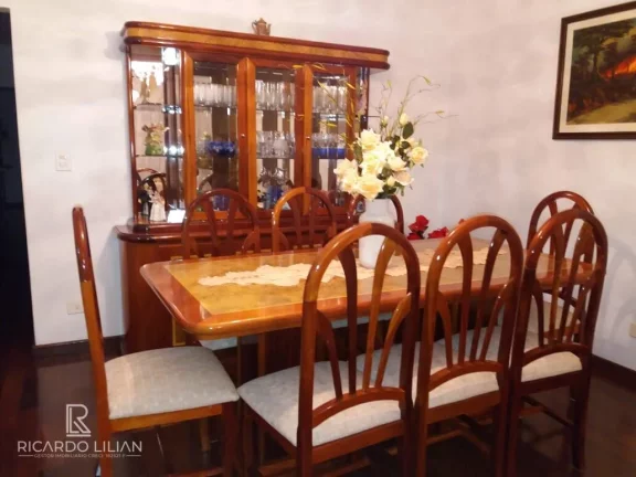 Imagem Maravilhosa casa assobradada com 3 suites e muito espaço para o conforto da sua familia