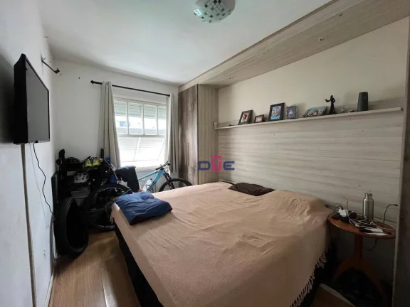 Imagem Apartamento com 2 dormitórios à venda, 76 m² por R$ 375.000,00 - Encruzilhada - Santos/SP