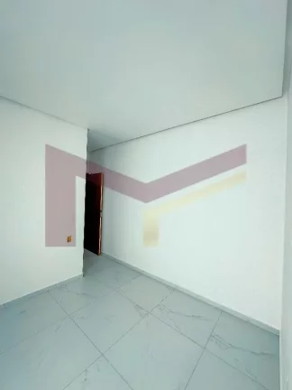 Imagem Casa 3/4 sendo uma suite com closet na Mangabeira