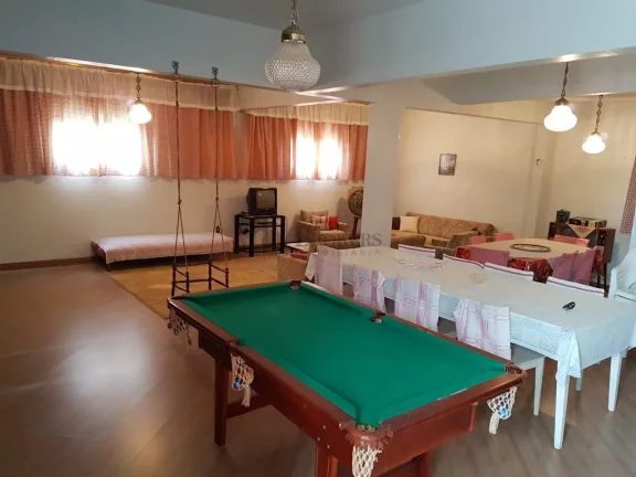 Imagem Casa com 7 dormitórios no centro de Balneário Camboriú.