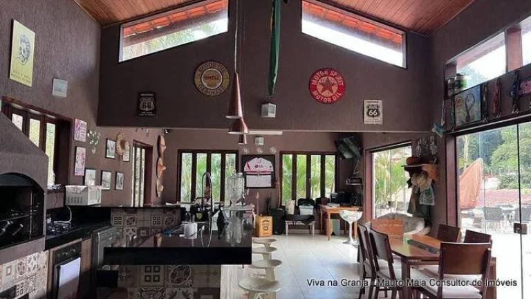 Imagem Casa com 4 dormitórios à venda, 580 m² por R$ 3.950.000,00 - Granja Viana -