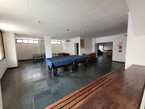 Imagem PITANGUEIRAS – UMA QUADRA DA PRAIA, LOCAL NOBRE, OPORTUNIDADE ÚNICA, 85 M² ÚTEIS, LOCALIZAÇÃO PRIVILEGIADA, GARAGEM NO PRÉDIO, ÁREA DE LAZER