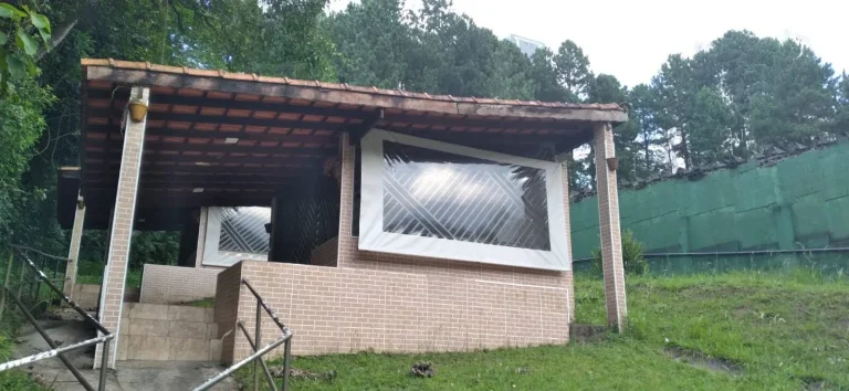 Imagem Pensa em um lugar completo!
