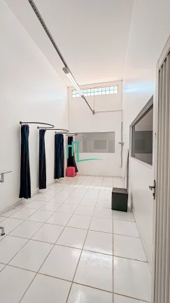 Imagem EXCELENTE PRÉDIO COMERCIAL DE ESQUINA EM LOCALIZAÇÃO PRIVILEGIADA NO PARQUE LEPORACE NA AVENIDA TEOTÔNIO VILÉLA 01 QUADRA DA AV. ABRAHÃO BRICKMANN