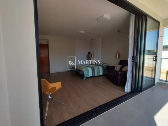 Imagem ? Casa Moderna e Regular no Jardim Botânico III - 4 Suítes, Habite-se e Energia Solar

Excelente r...
