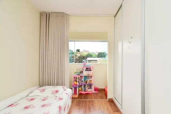 Imagem Apartamento com área privativa de 123m² , localizado em rua tranquila no bairro Ana Lúcia, próxi...