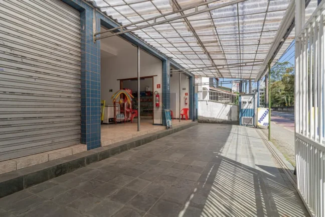 Imagem Pousada para Venda em Ubatuba / SP no bairro Perequê Açu